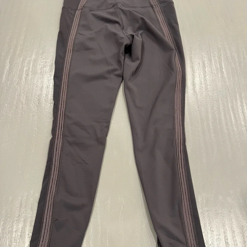 Lululemon Power Lines High Rise 28